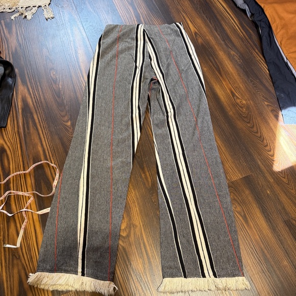 Zara Pants - ZARA Pull On High Rise Cotton Pants w/Fringe Hem Size M Length 32”